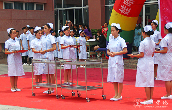 世界杯官网举办“5·12国际护士节”活动