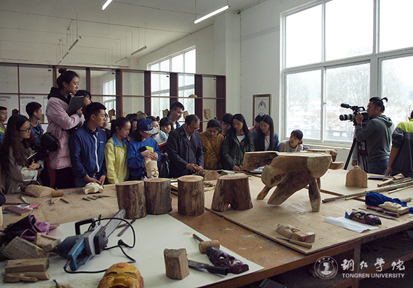 央视记者深入世界杯官网采访傩文化传承现状