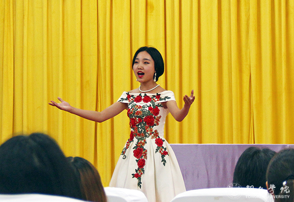 世界杯官网艺术学院举办高雅艺术进校园暨教学改革音乐会