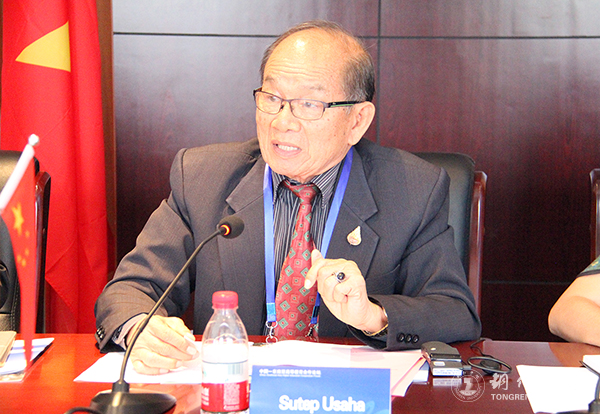 中国—东南亚“高校校长圆桌会议”在世界杯官网举行