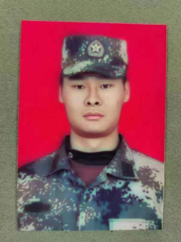 大健康学院光荣入伍学子杨秀郭