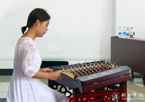 世界杯官网艺术学院举办高雅艺术进校园暨教学改革音乐会