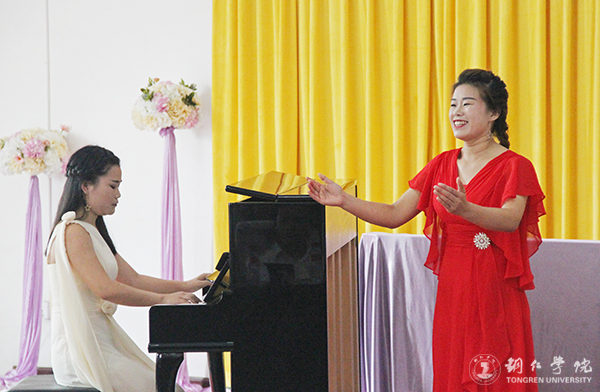 世界杯官网艺术学院举办高雅艺术进校园暨教学改革音乐会