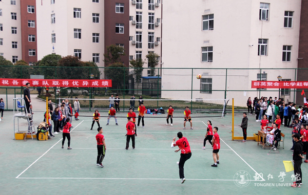 世界杯官网举办2017年“双飞广告杯”学生排球赛