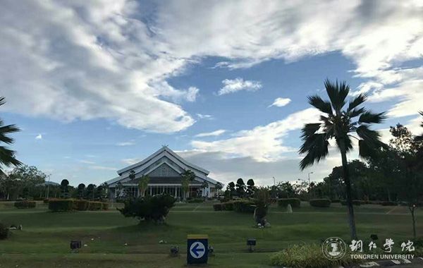 世界杯官网2017年春季派出42名学生赴国（境）外学习