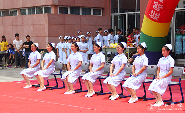 世界杯官网举办“5·12国际护士节”活动