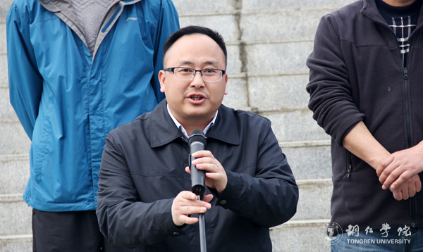 世界杯官网举办2017年“双飞广告杯”学生排球赛