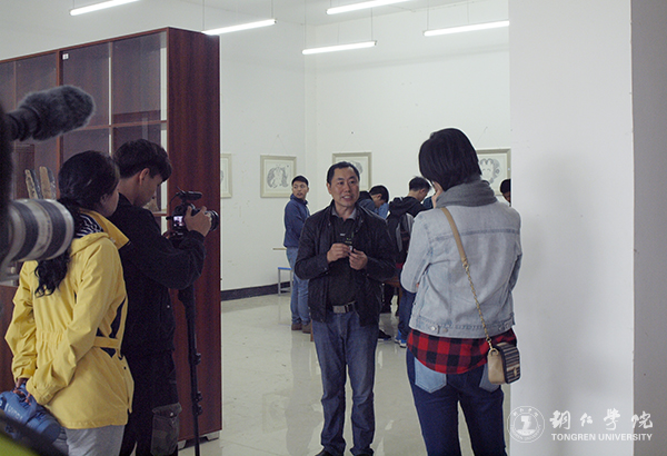 央视记者深入世界杯官网采访傩文化传承现状