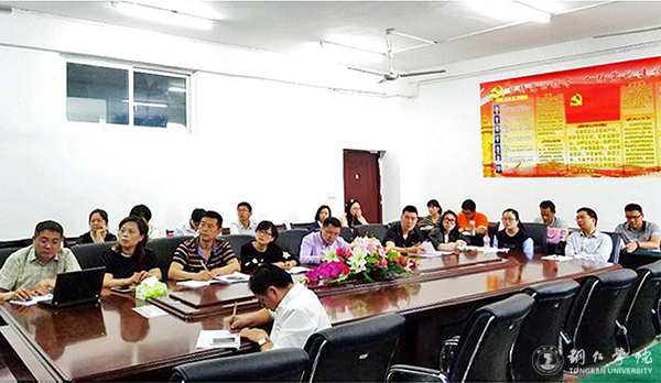 世界杯官网宣讲团深入各专业学院宣讲三届“两代会”一次会议精神