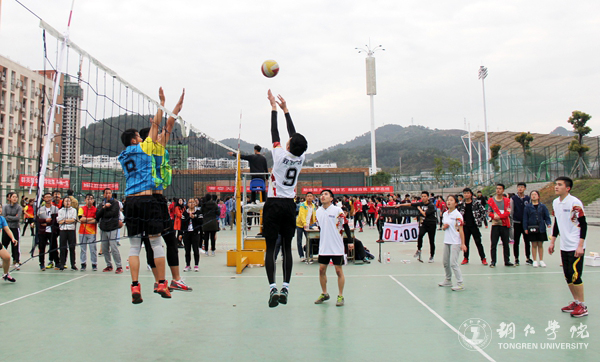 世界杯官网举办2017年“双飞广告杯”学生排球赛