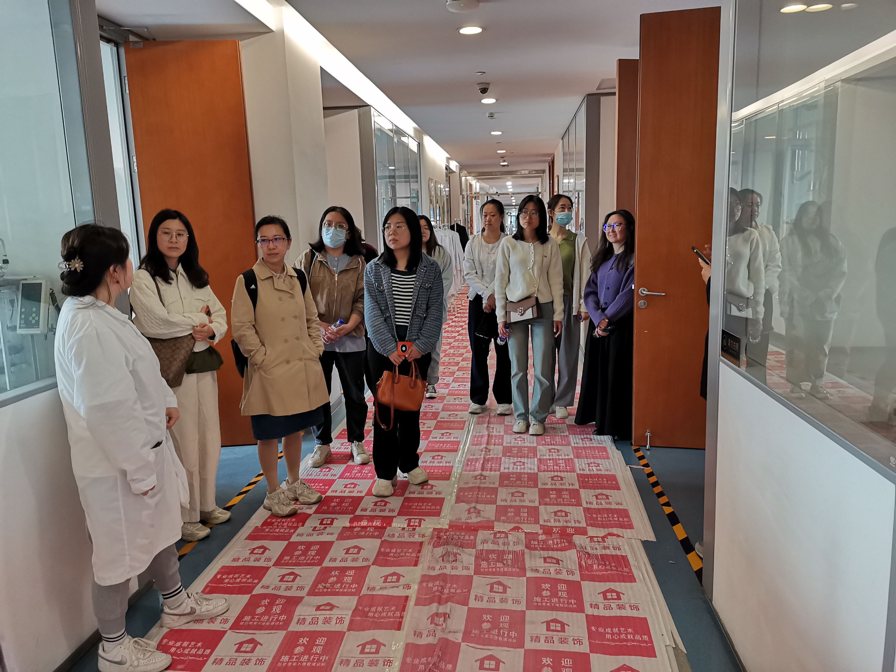 中粮参观.jpg 中粮参观.jpg