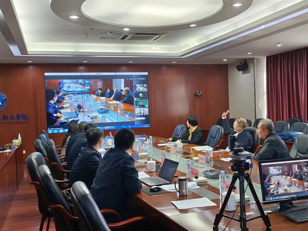 20221031-学校顺利举办北京市教育科学“十四五”规划2022年度立项课题开题会 (1).jpg