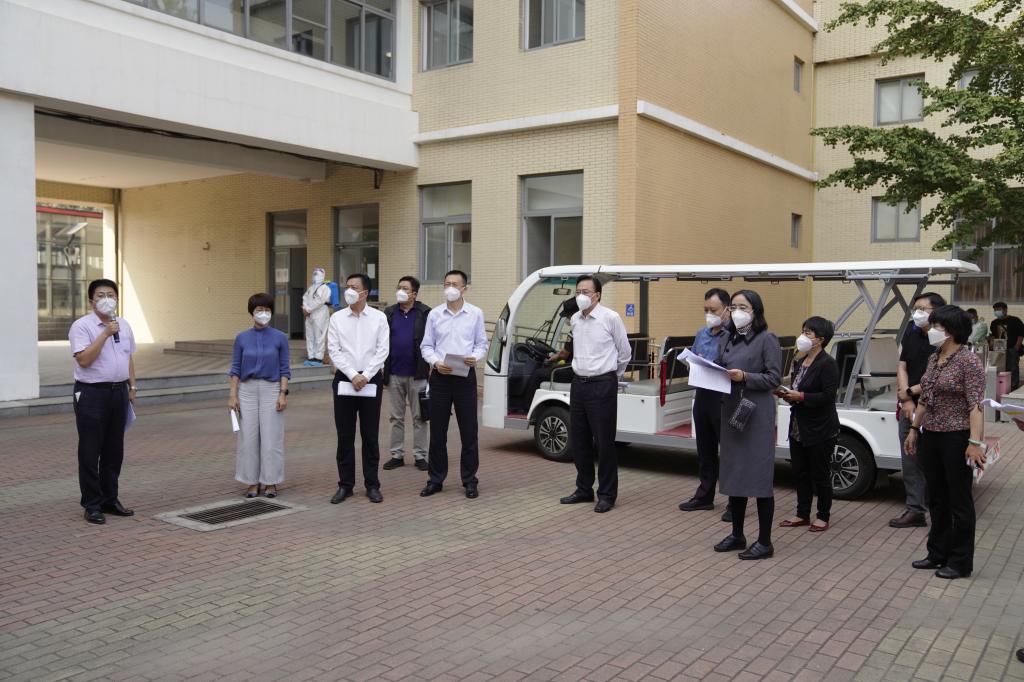 20220928-学校联合经开区共同开展疫情防控校园封闭管理应急演练 (2).JPG