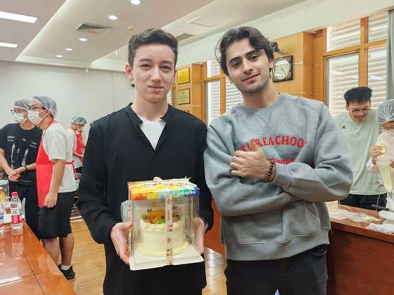 bd01e113c28322c1a9c255d474054e3b