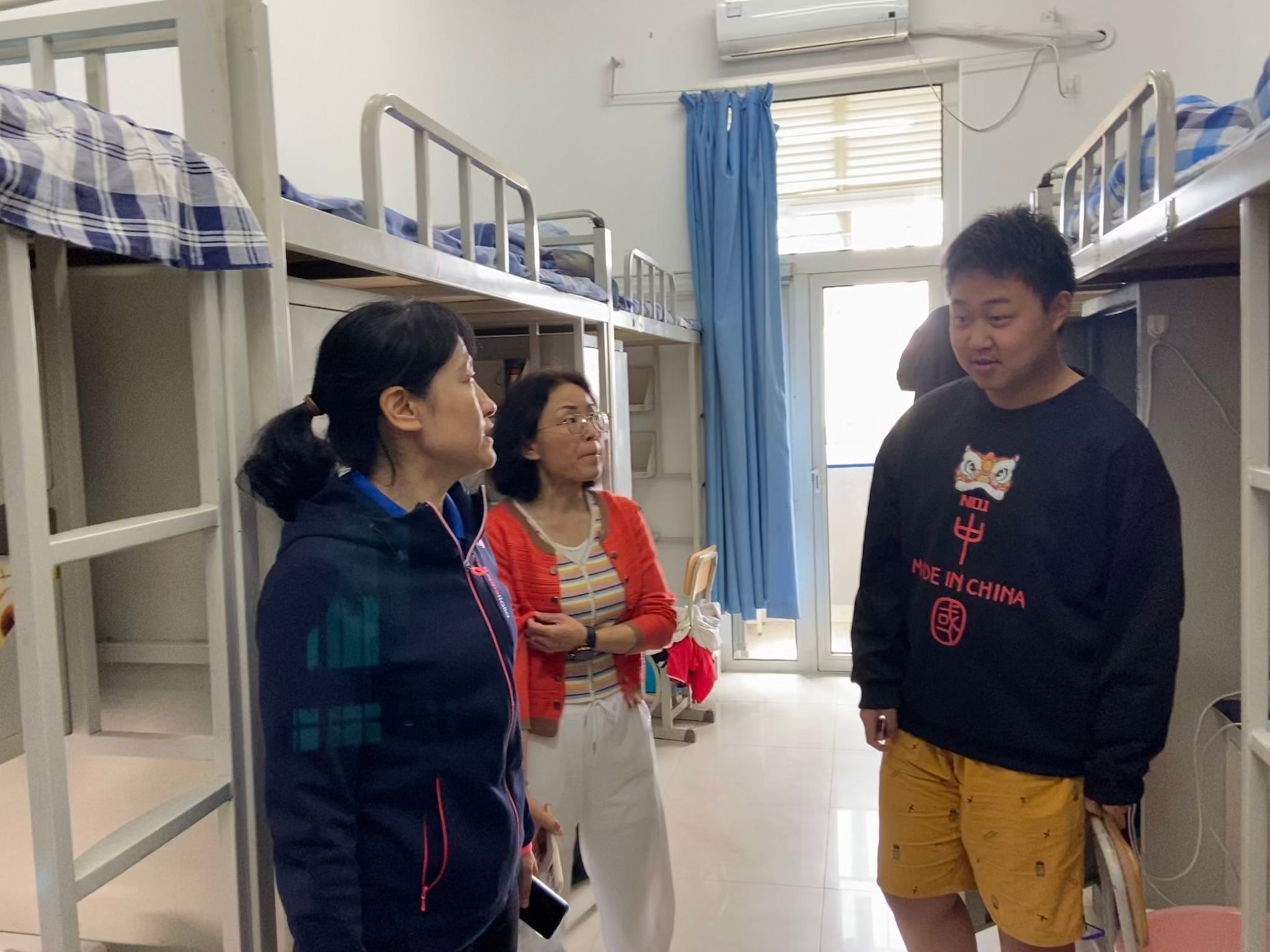 与学生沟通-谨防打工陷阱.jpg 与学生沟通-谨防打工陷阱.jpg