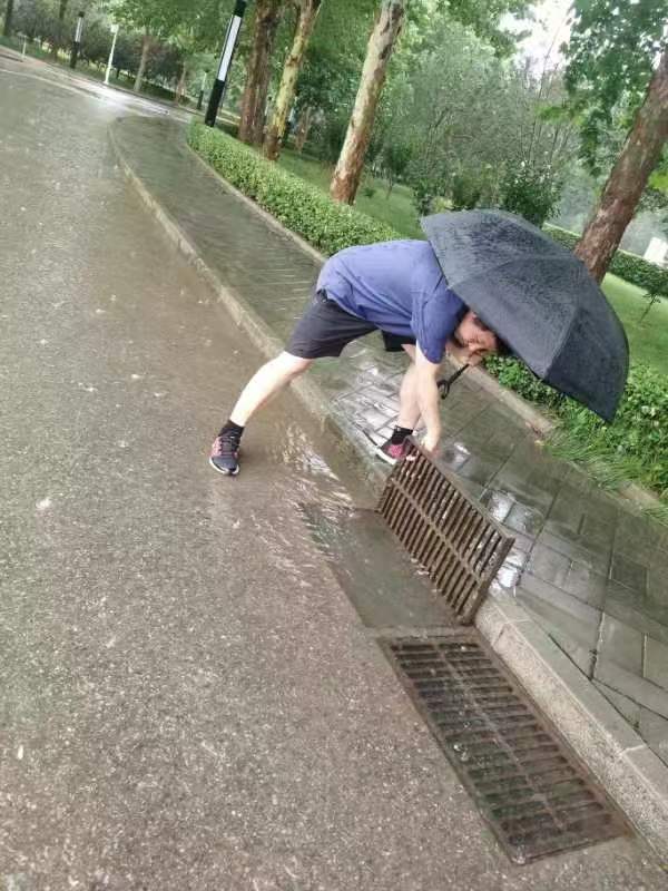 20220801-后勤基建处扎实做好暑期后勤服务保障工作 (9).jpg