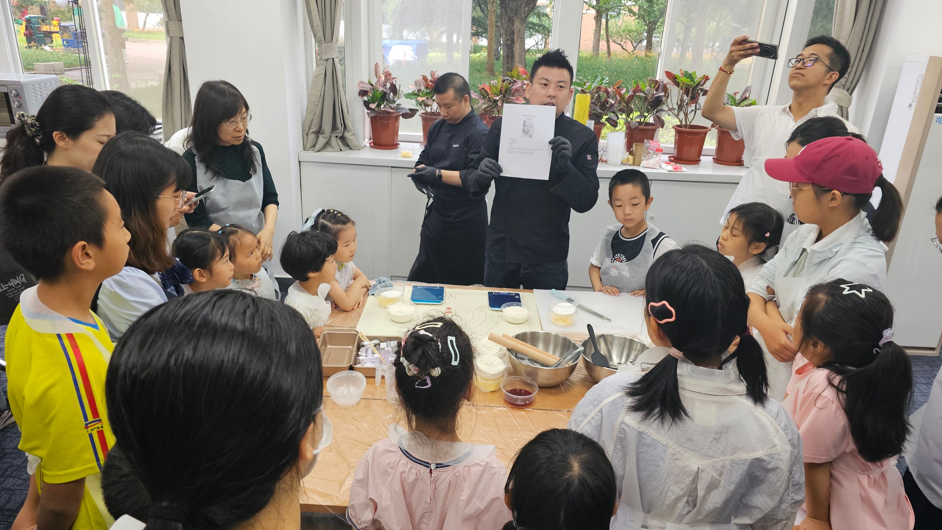 6月14日 BEAT365英国官网 个性饼干示范.jpg