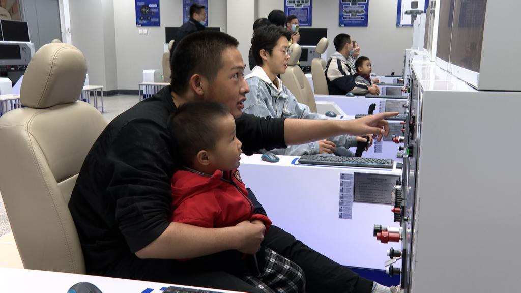 20230302-职业启蒙2.jpg 20230302-职业启蒙2.jpg