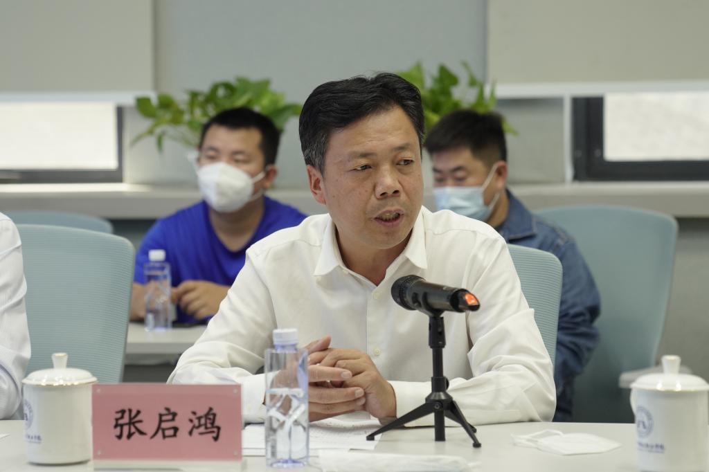 20220928-学校联合经开区共同开展疫情防控校园封闭管理应急演练 (11).JPG