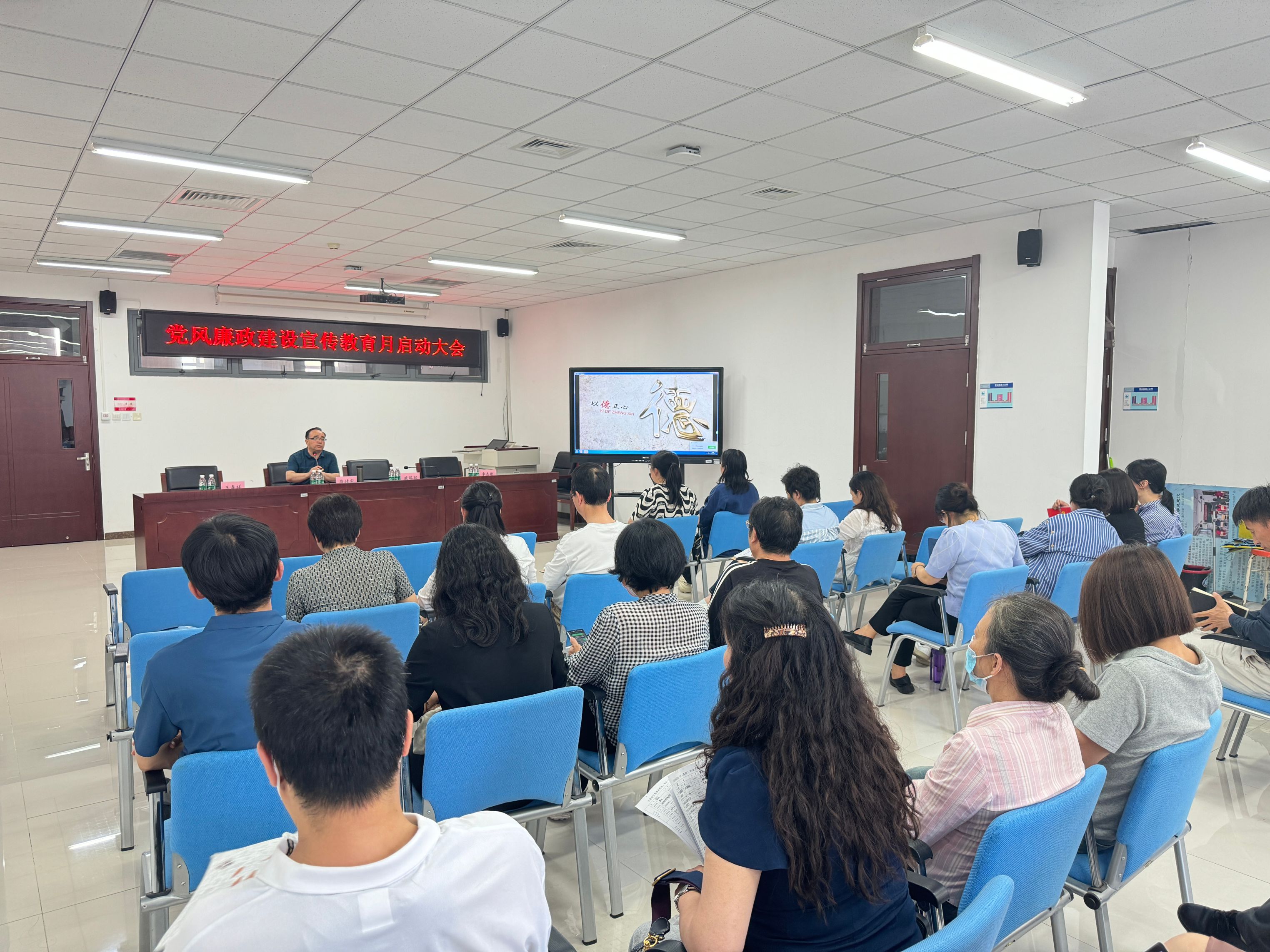 ff1f7cb35f241d7bf46311161faa14c.jpg ff1f7cb35f241d7bf46311161faa14c.jpg