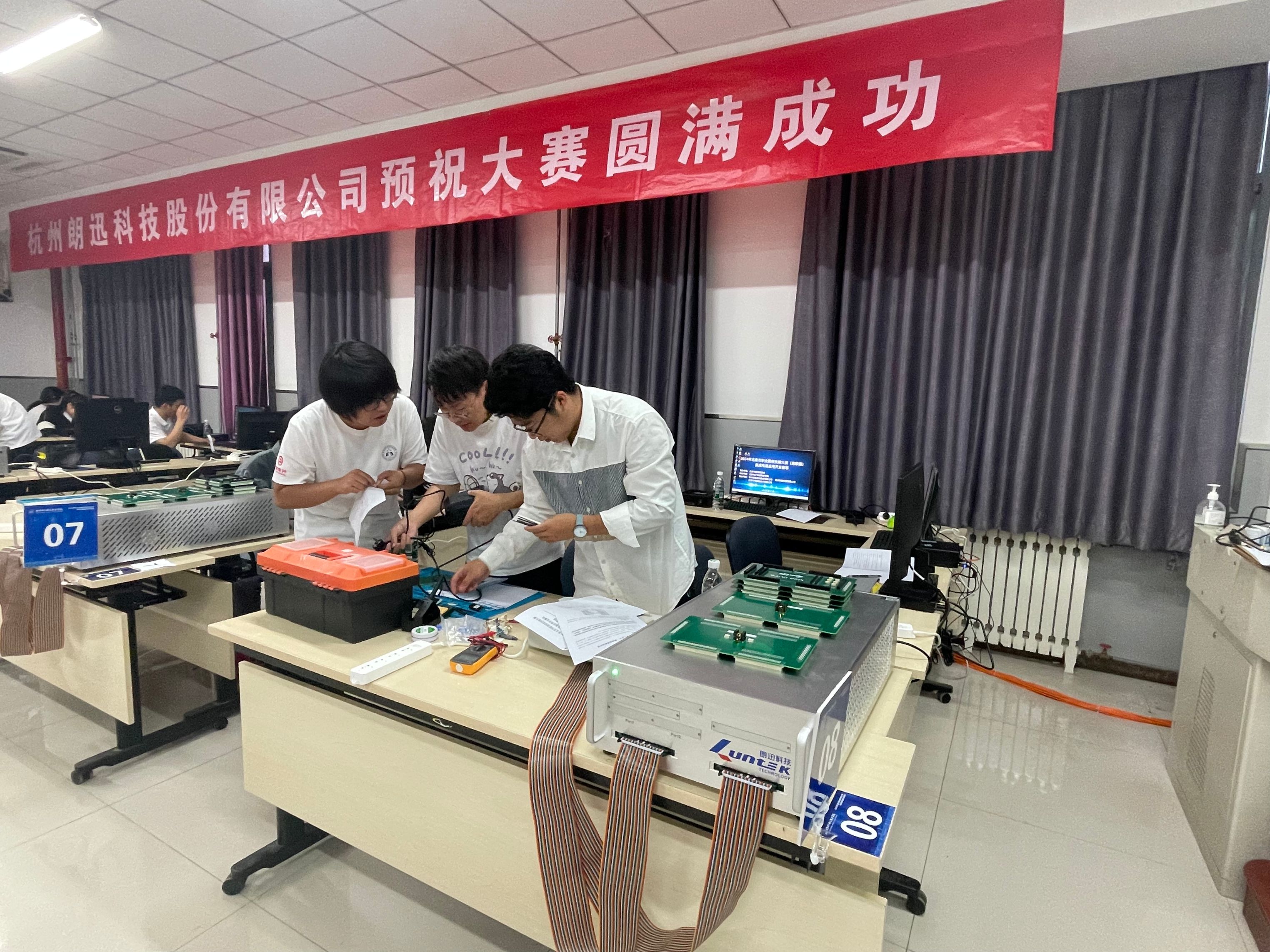 54d2db8e1e3e0619d55243a22c67799.jpg 54d2db8e1e3e0619d55243a22c67799.jpg