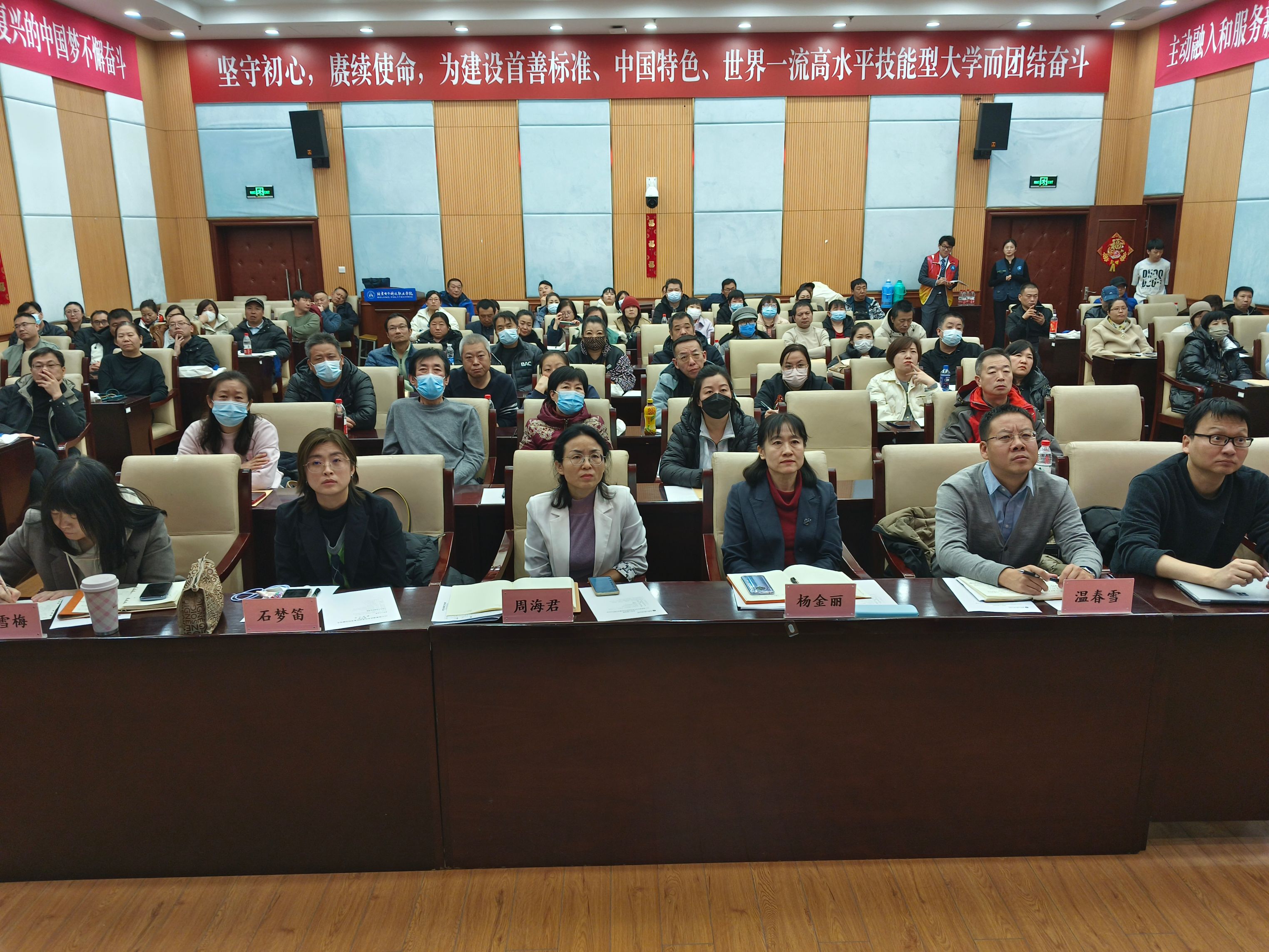 4b4416f3d5212b44119b85512ef48a6.jpg 4b4416f3d5212b44119b85512ef48a6.jpg