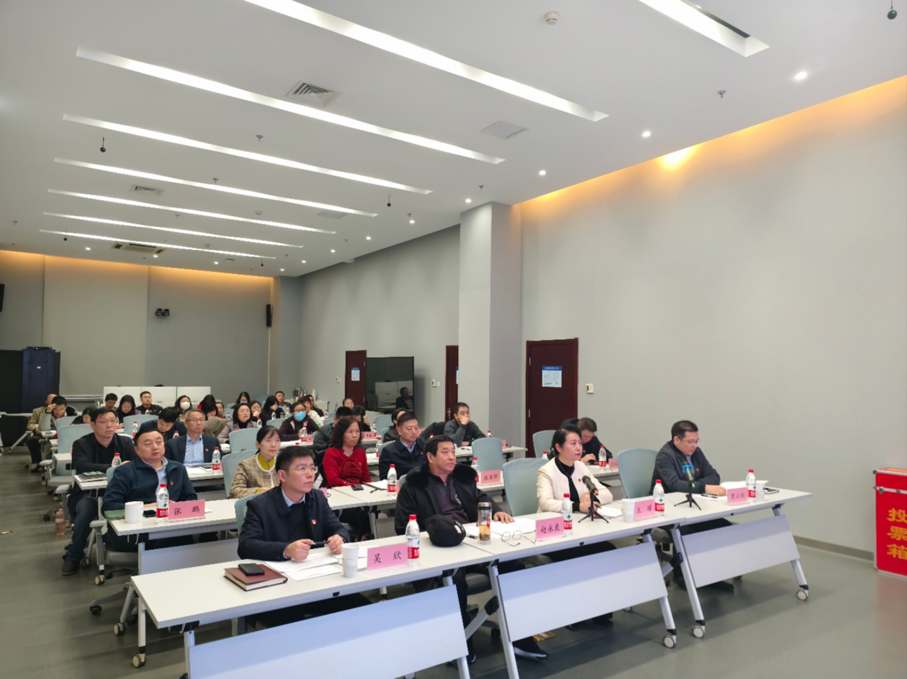 第二张.jpg 第二张.jpg