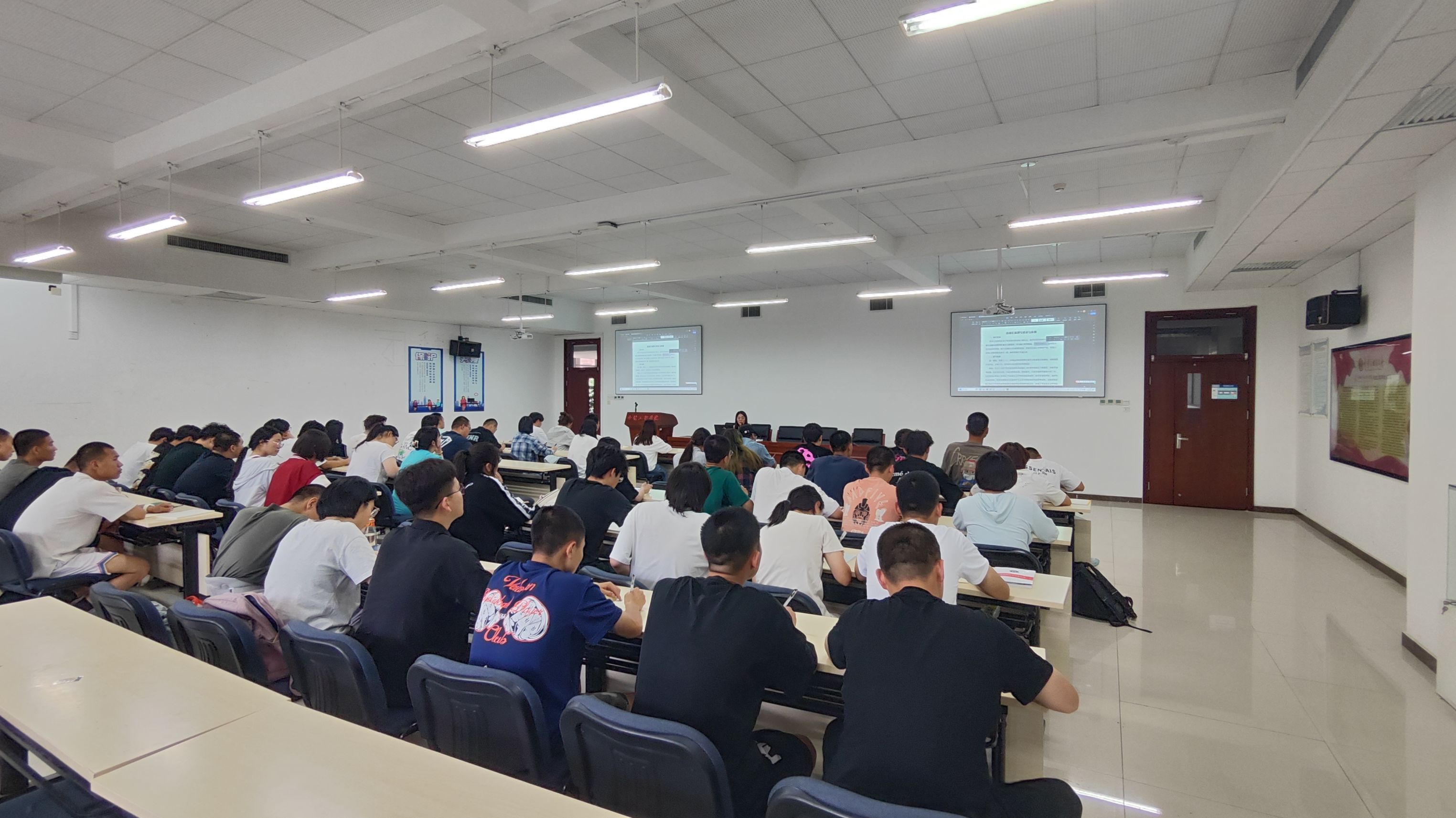 图片.jpg 图片.jpg