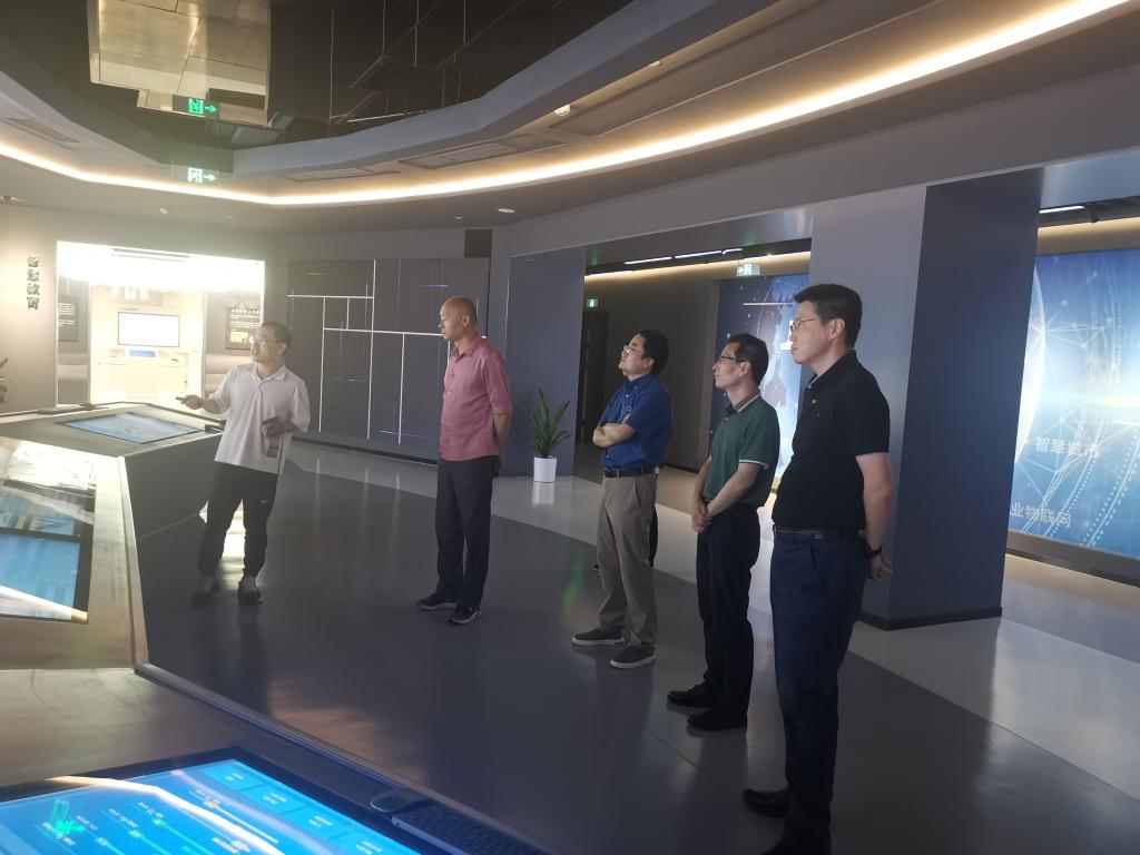 20220701-走访竞业达2.jpg 20220701-走访竞业达2.jpg